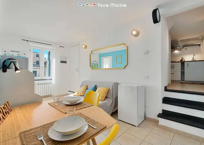 Eco Nella Roccia Apartment Vernazza